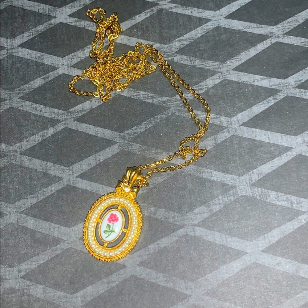 gold pearl and ceramic rose necklace
